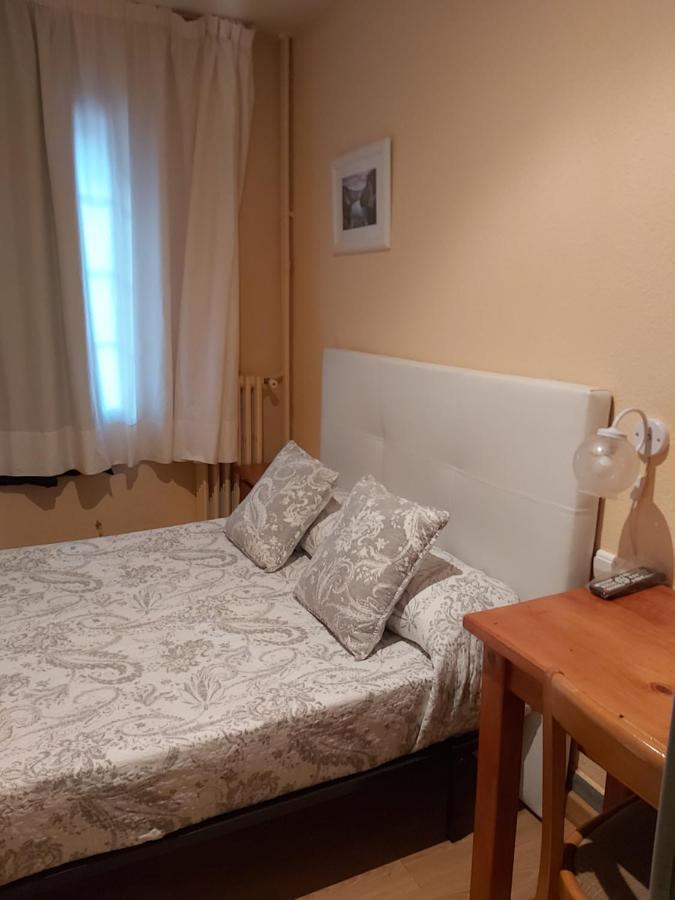 Hostal Porta De Nuria 리베스 데 프레세르 외부 사진