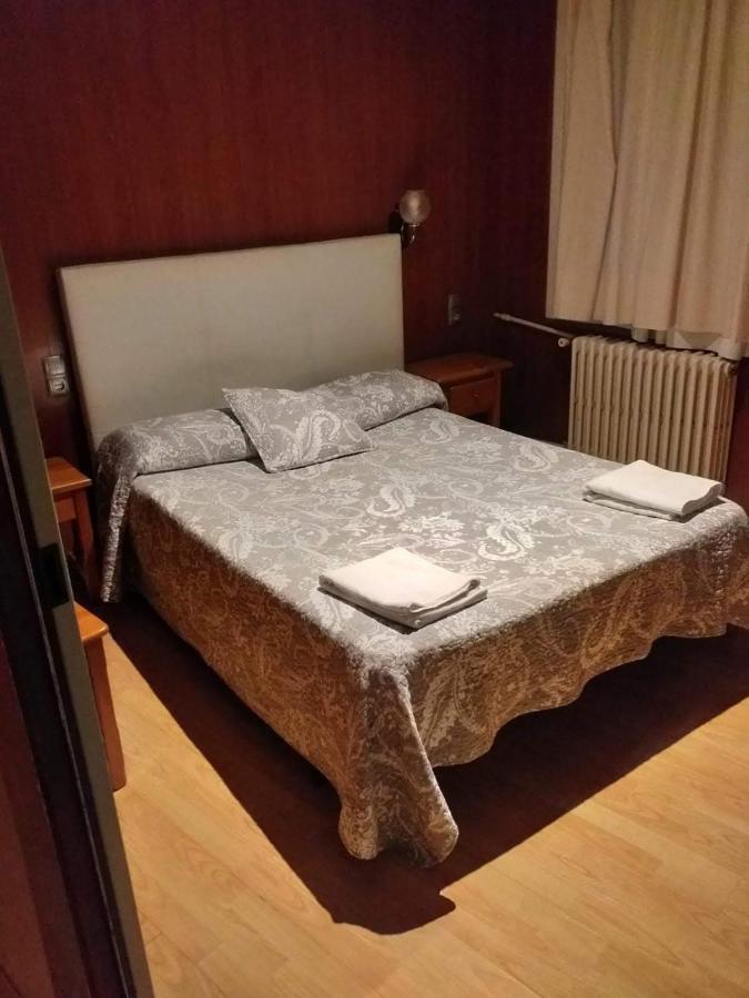 Hostal Porta De Nuria 리베스 데 프레세르 외부 사진