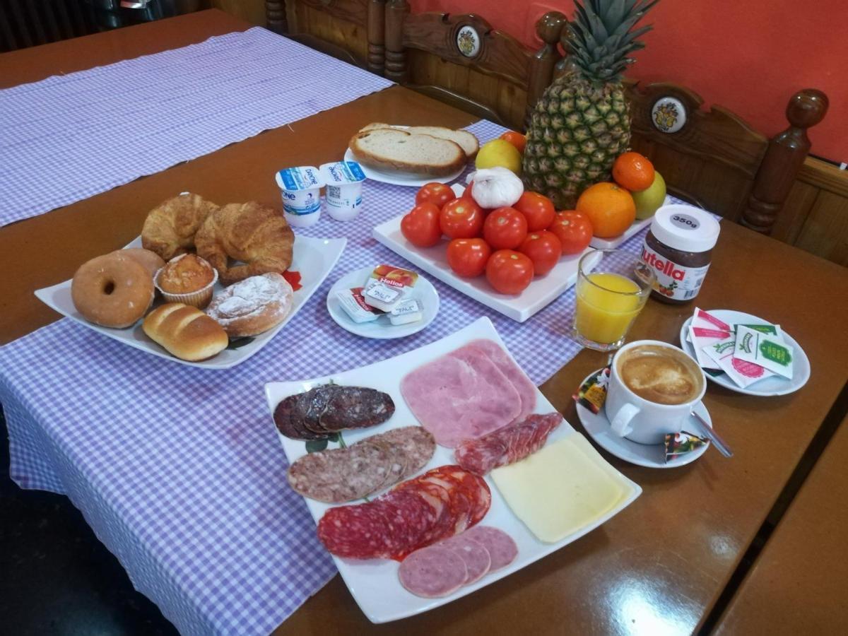 Hostal Porta De Nuria 리베스 데 프레세르 외부 사진
