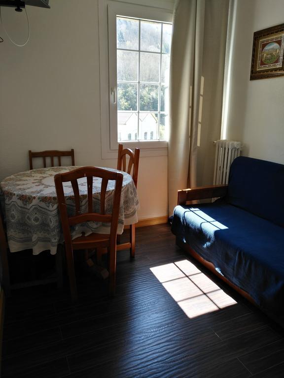 Hostal Porta De Nuria 리베스 데 프레세르 외부 사진