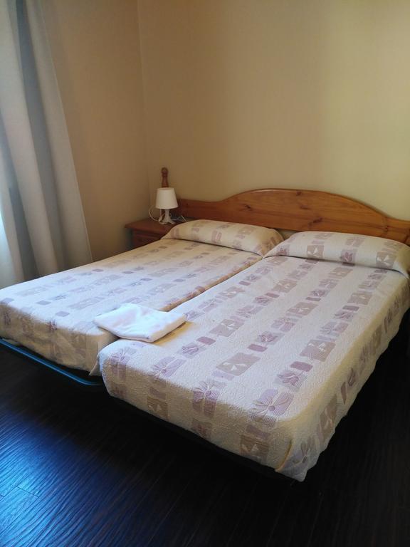 Hostal Porta De Nuria 리베스 데 프레세르 외부 사진