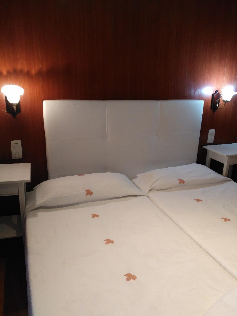 Hostal Porta De Nuria 리베스 데 프레세르 외부 사진